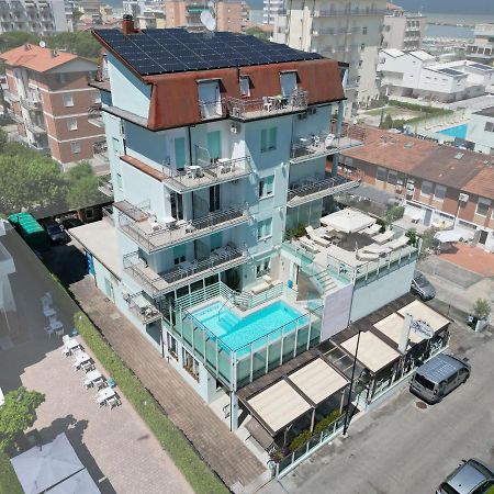 Hotel Bahamas Lido Di Savio Exterior foto