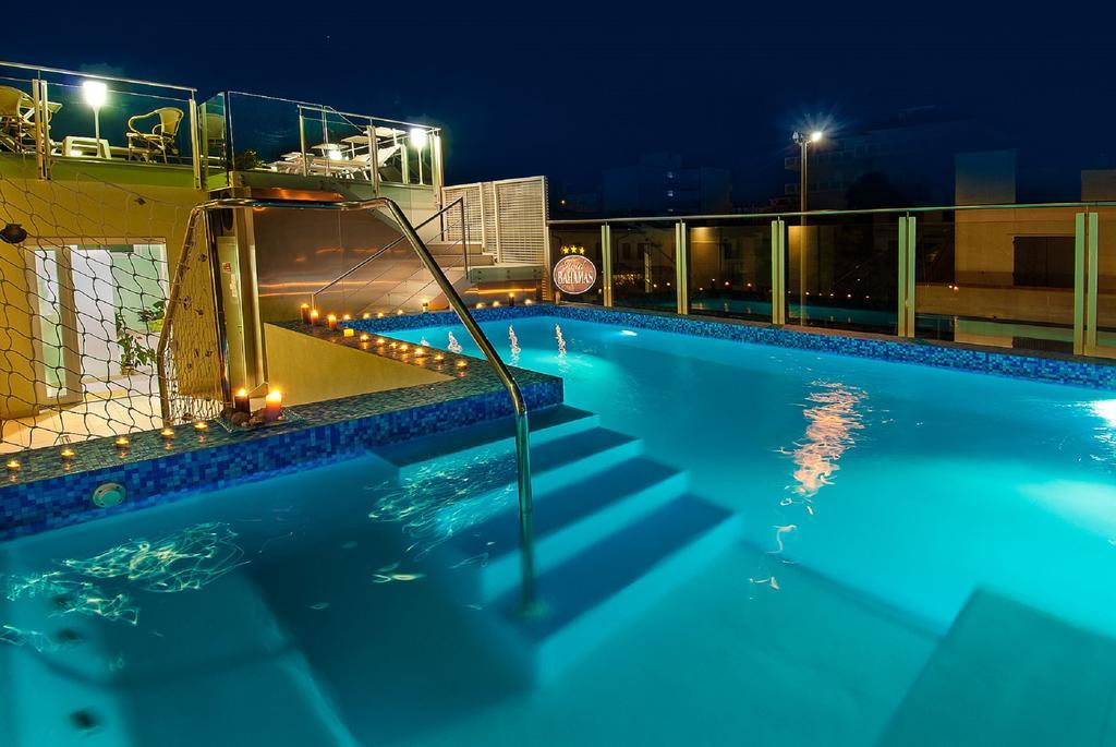 Hotel Bahamas Lido Di Savio Exterior foto